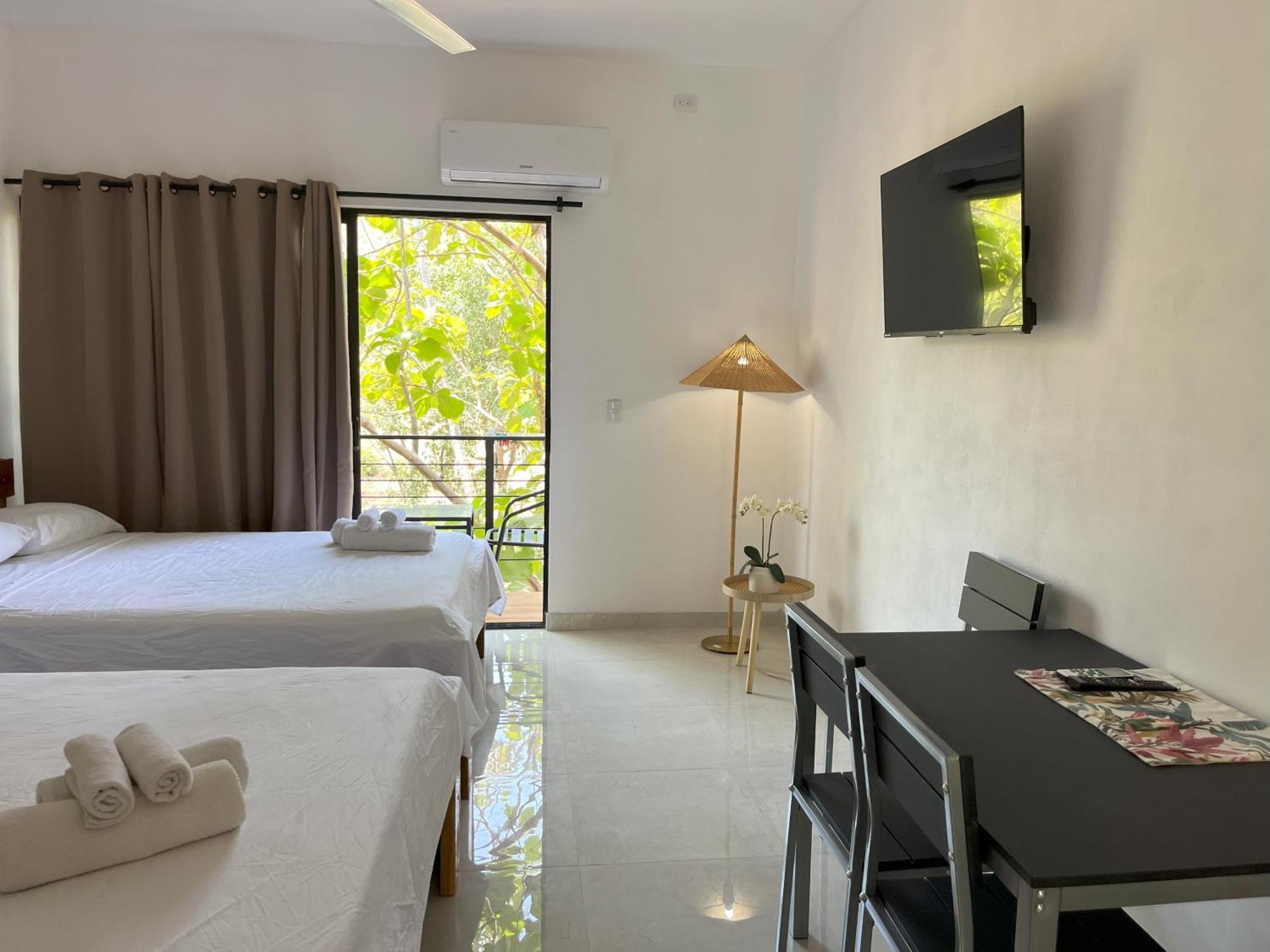 La Jungla Bed & Breakfast Карильо Екстериор снимка